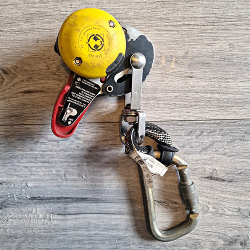 Latchways fall protection - h-16,